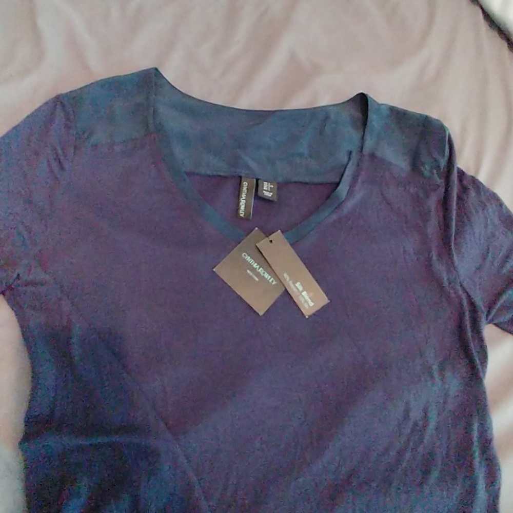 Blouse - Picture 2 of 7